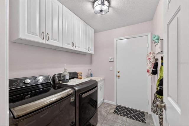 2819 LAUREL LEAF DRIVE, Valrico, FL 33594
