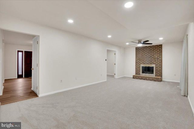 12451 PLOWMAN CT, Herndon, VA 20170