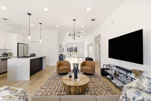 7804 Hardy DR, Austin, TX 78757