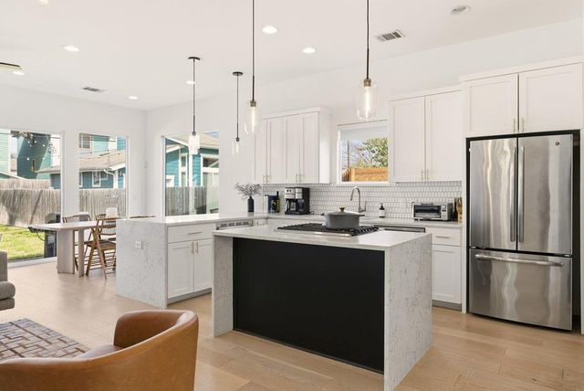 7804 Hardy DR, Austin, TX 78757