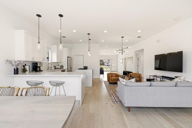 7804 Hardy DR, Austin, TX 78757