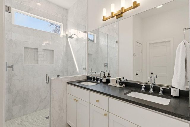 7804 Hardy DR, Austin, TX 78757