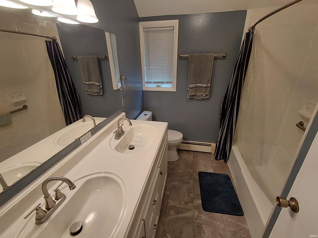 301 Twin Oaks Drive, Middlebury, IN 46540