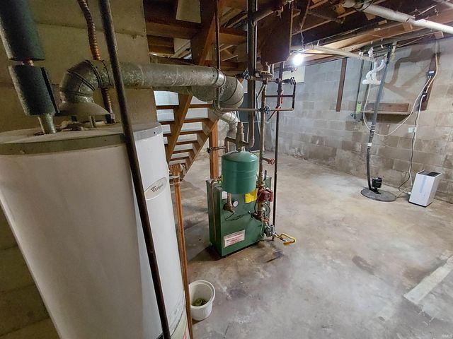 301 Twin Oaks Drive, Middlebury, IN 46540