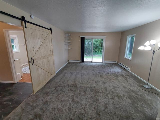 301 Twin Oaks Drive, Middlebury, IN 46540