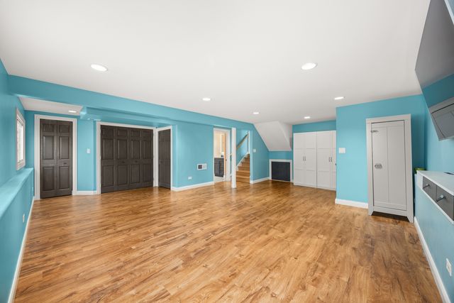 9070 Shady Lane, Hickory Hills, IL 60457