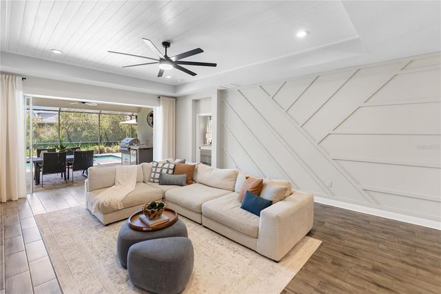 1215 THORNBURY DRIVE, Parrish, FL 34219