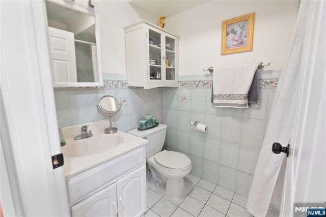 2705 Central Avenue, Union City, NJ 07087