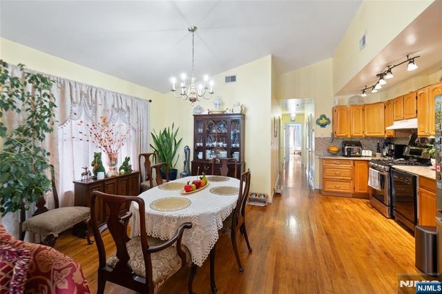 2705 Central Avenue, Union City, NJ 07087