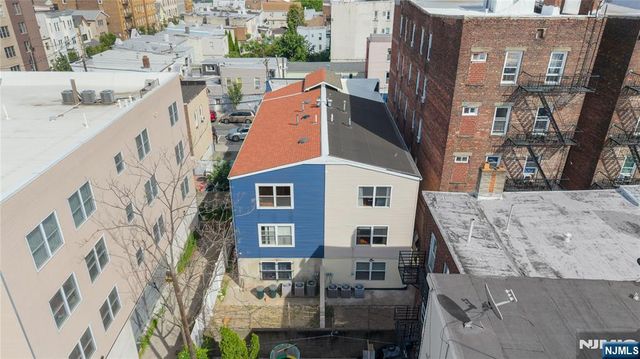 2705 Central Avenue, Union City, NJ 07087