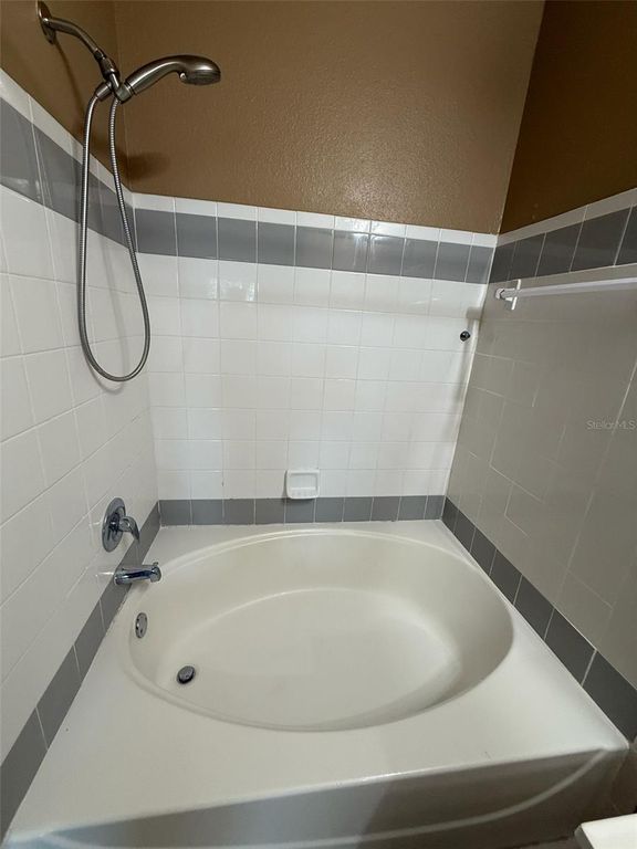 Image 19 of property listing at 3468 SOHO STREET 202, Orlando, FL 32835