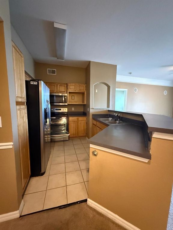 Image 6 of property listing at 3468 SOHO STREET 202, Orlando, FL 32835