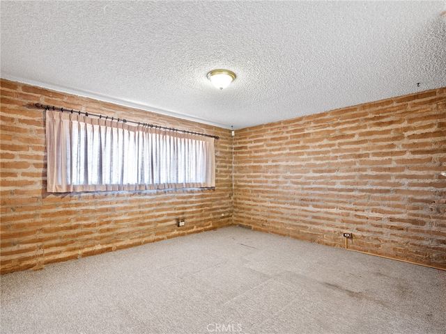 14924 Chamber Lane, Apple Valley, CA 92307