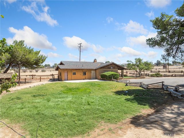 14924 Chamber Lane, Apple Valley, CA 92307