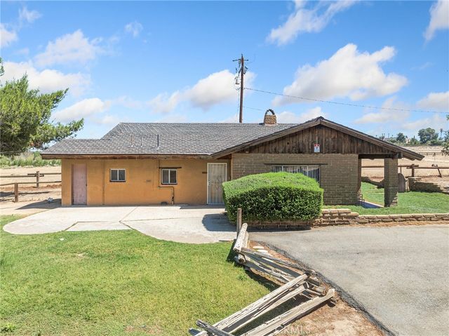 14924 Chamber Lane, Apple Valley, CA 92307