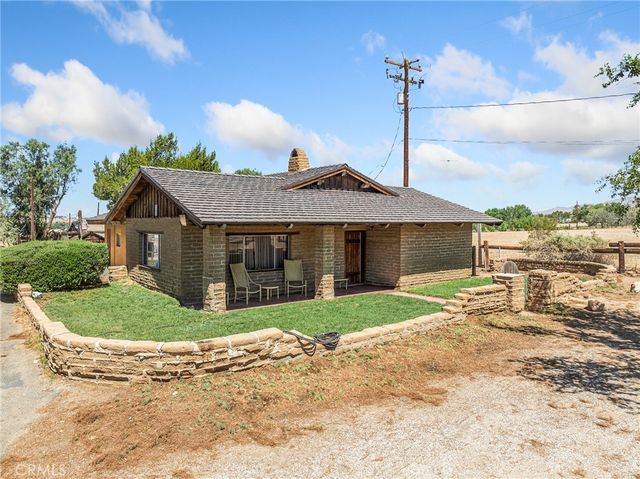 14924 Chamber Lane, Apple Valley, CA 92307