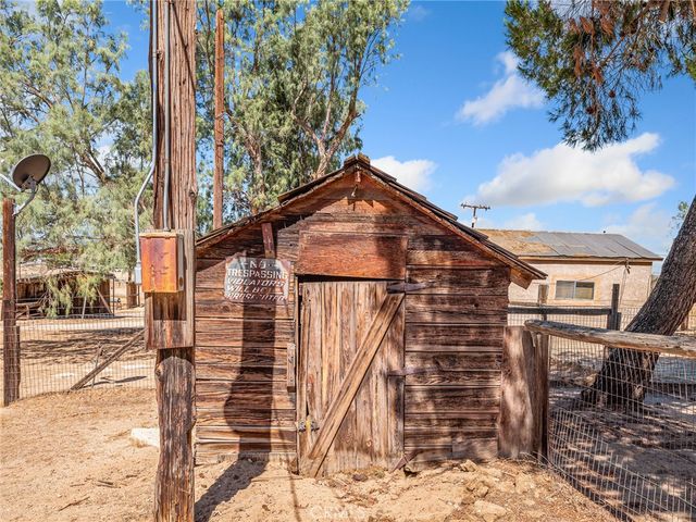 14924 Chamber Lane, Apple Valley, CA 92307