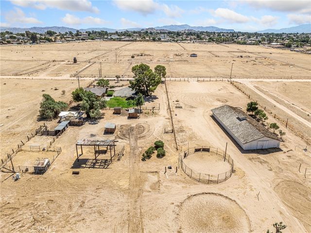 14924 Chamber Lane, Apple Valley, CA 92307