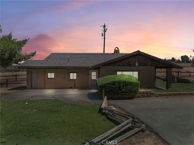 14924 Chamber Lane, Apple Valley, CA 92307
