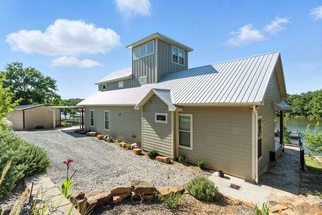 216 Private Road 1735, Chico, TX 76431