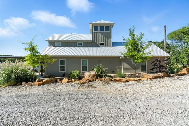 216 Private Road 1735, Chico, TX 76431