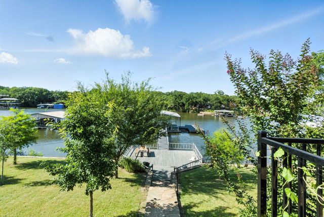 216 Private Road 1735, Chico, TX 76431