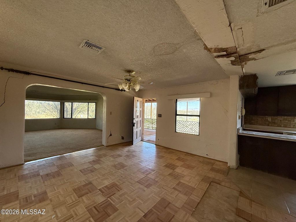 Image 11 of property listing at 1563 W Patton Street, St. David, AZ 85630