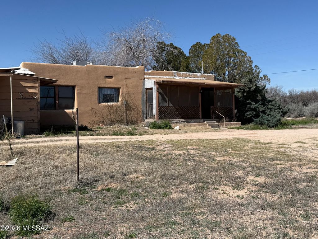 Image 2 of property listing at 1563 W Patton Street, St. David, AZ 85630