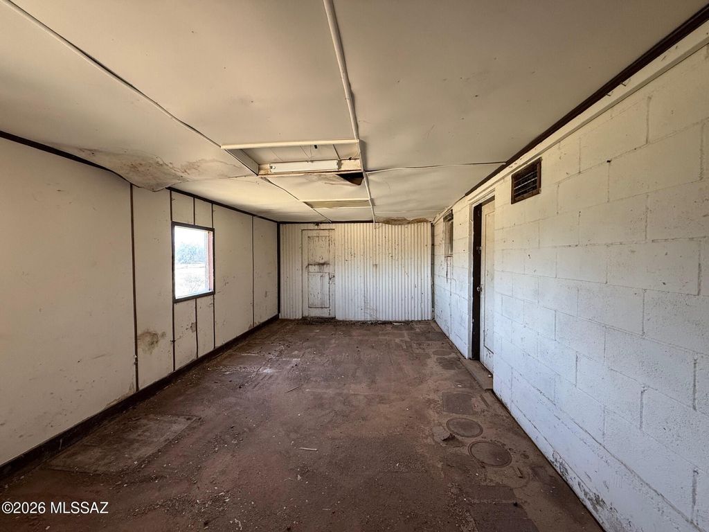 Image 21 of property listing at 1563 W Patton Street, St. David, AZ 85630
