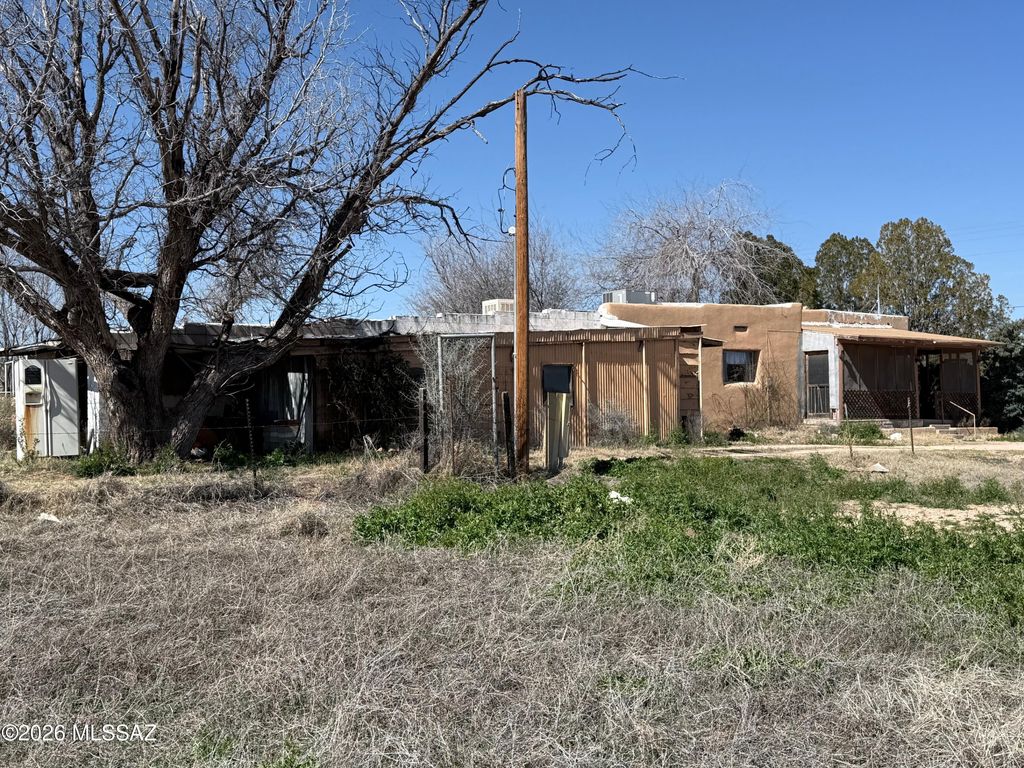 Image 3 of property listing at 1563 W Patton Street, St. David, AZ 85630