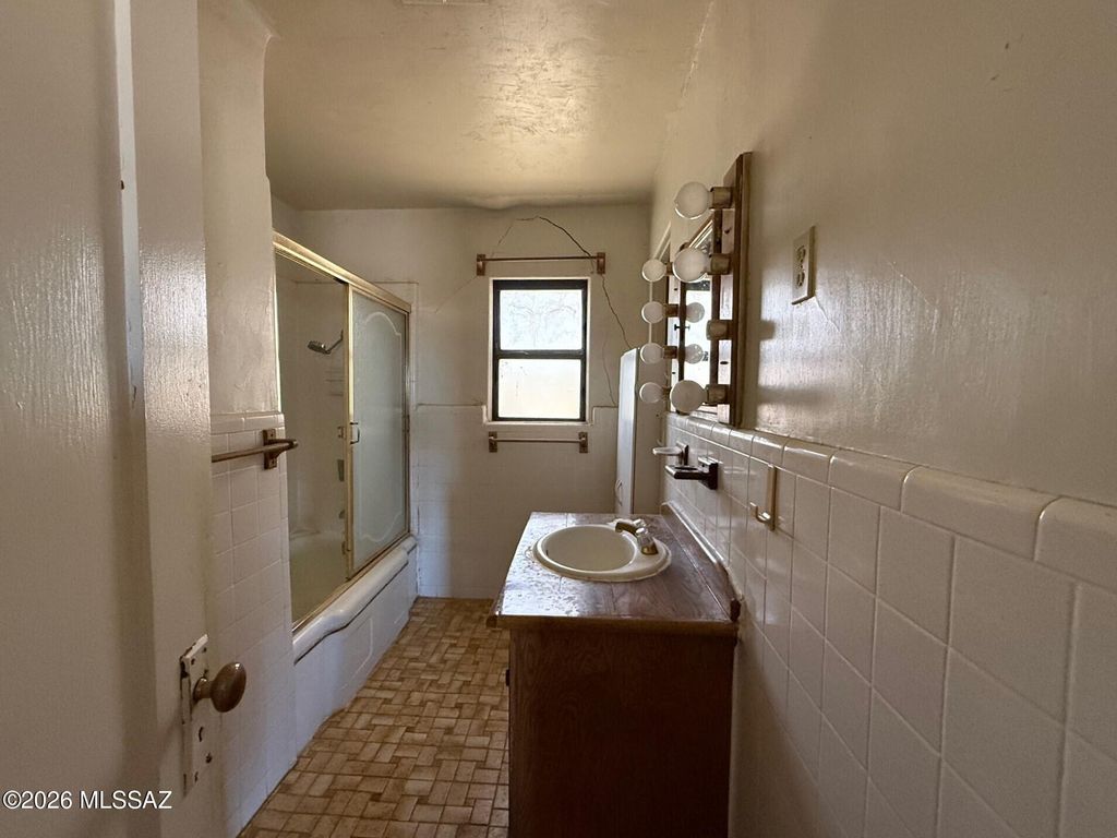 Image 38 of property listing at 1563 W Patton Street, St. David, AZ 85630
