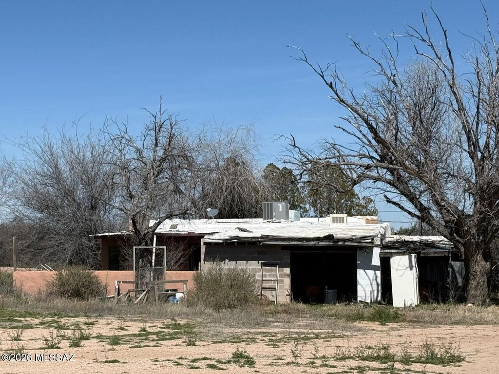 Image 43 of property listing at 1563 W Patton Street, St. David, AZ 85630