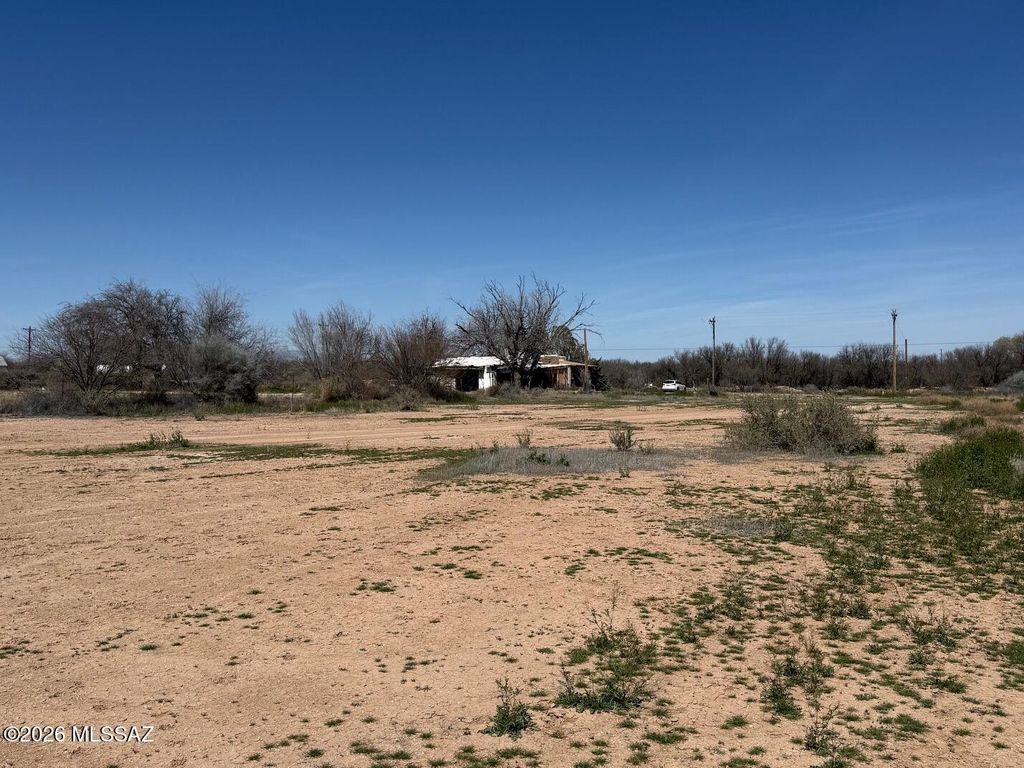 Image 8 of property listing at 1563 W Patton Street, St. David, AZ 85630