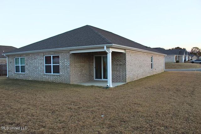 5318 Alpine Drive, Horn Lake, MS 38637