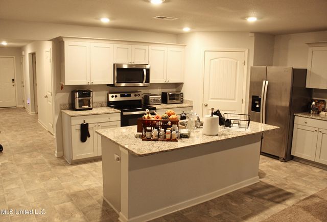 5318 Alpine Drive, Horn Lake, MS 38637