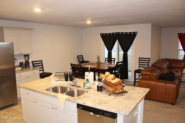 5318 Alpine Drive, Horn Lake, MS 38637