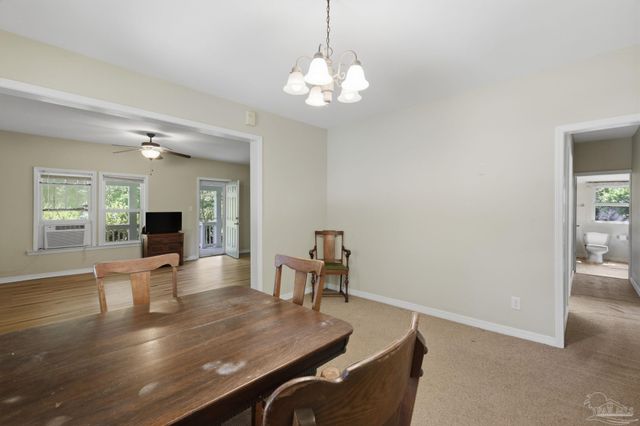 9765 N Loop Rd, Pensacola, FL 32507