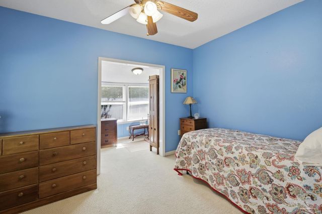 9765 N Loop Rd, Pensacola, FL 32507