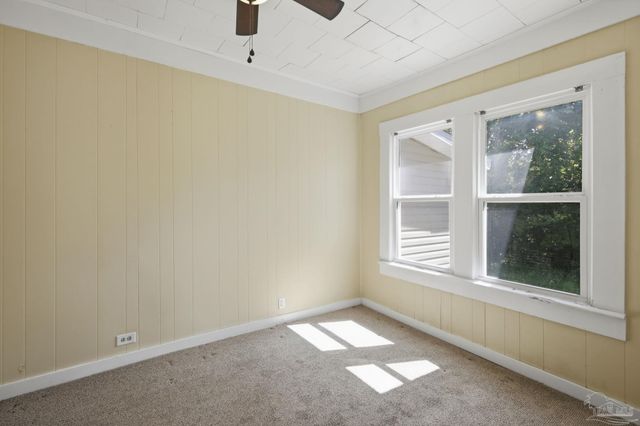 9765 N Loop Rd, Pensacola, FL 32507