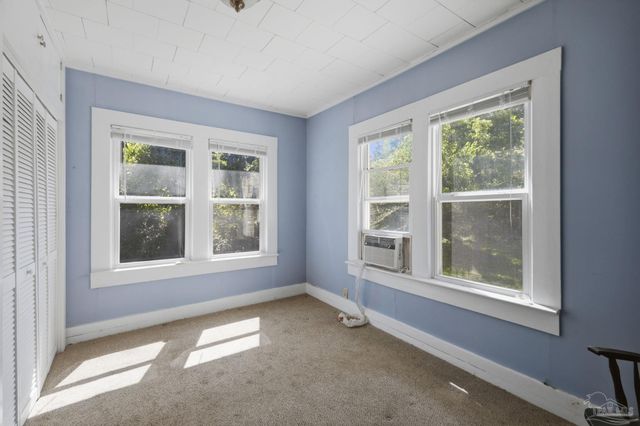 9765 N Loop Rd, Pensacola, FL 32507