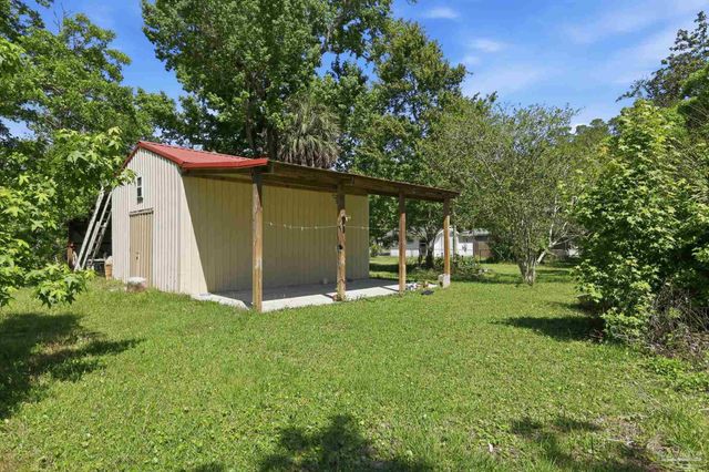 9765 N Loop Rd, Pensacola, FL 32507