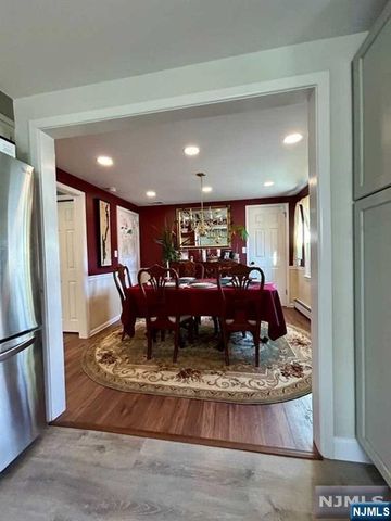 17 Locust Street, Wanaque, NJ 07420