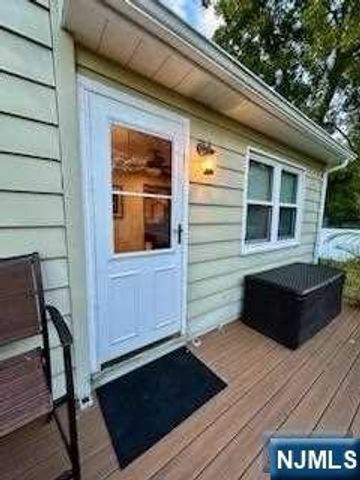 17 Locust Street, Wanaque, NJ 07420