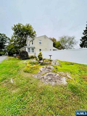 17 Locust Street, Wanaque, NJ 07420