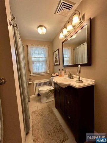 17 Locust Street, Wanaque, NJ 07420