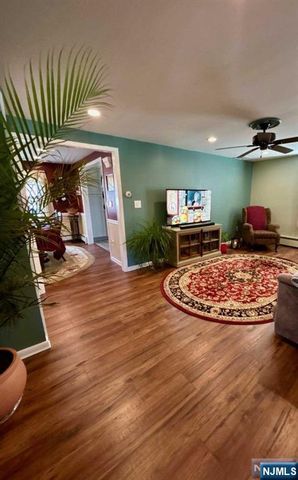 17 Locust Street, Wanaque, NJ 07420