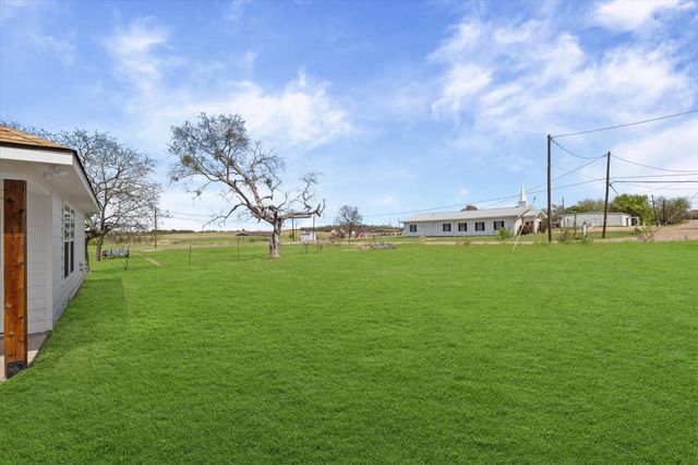 204 Wiebusch Street, Riesel, TX 76682