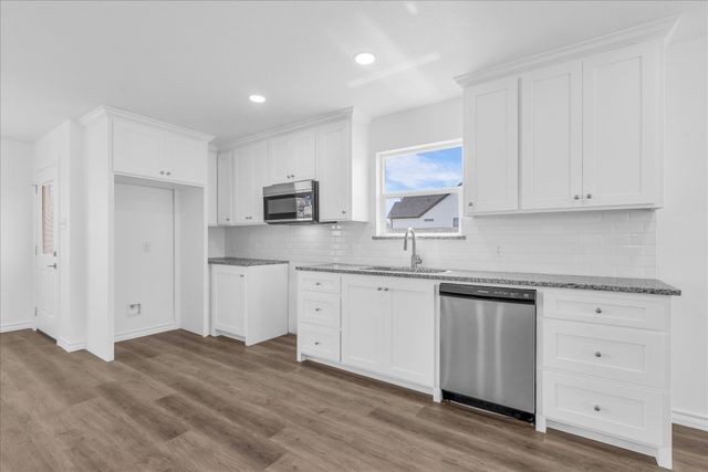 204 Wiebusch Street, Riesel, TX 76682