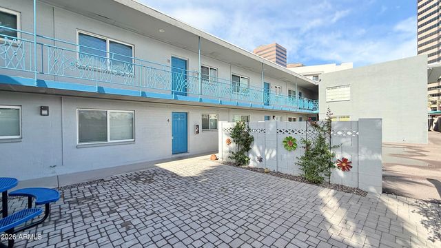 44 E ROANOKE Avenue 8, Phoenix, AZ 85004