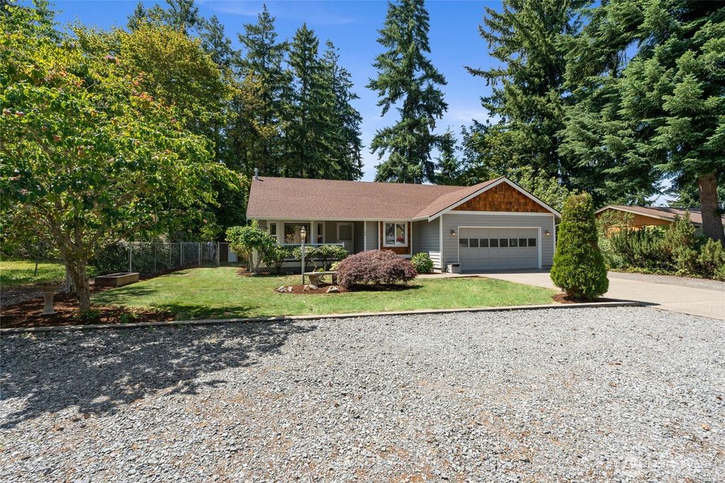 104 Eagle Glen Court, Eatonville, WA 98328